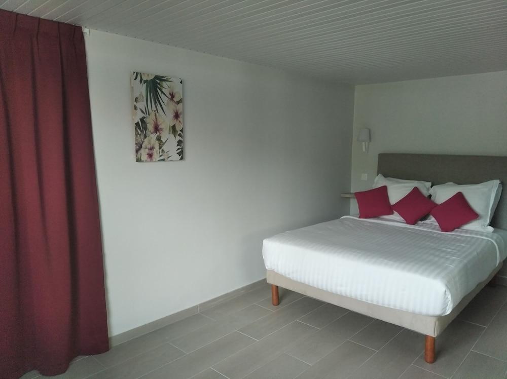 Hotel Fregate Bleue เลอ ฟร็องซัว ภายนอก รูปภาพ